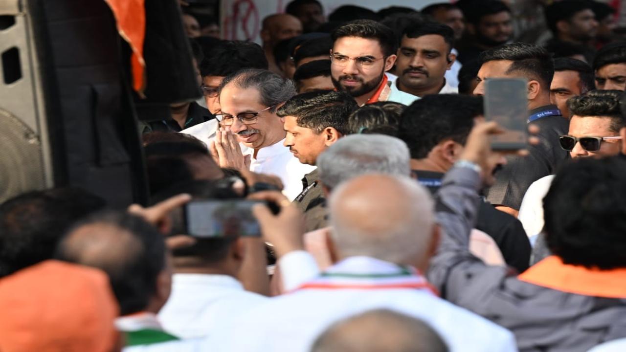 Thackeray arrives at the rally 
