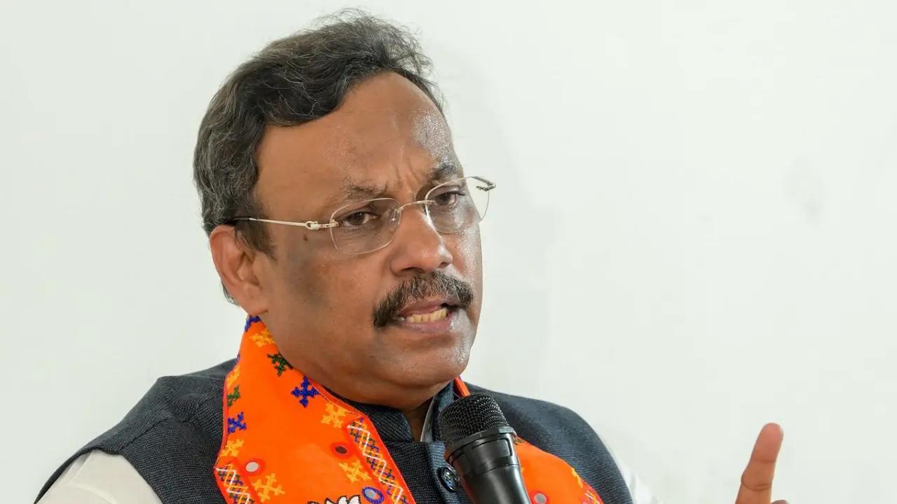 File case against former ally first: Shiv Sena (UBT) leader to BJP's Vinod Tawde