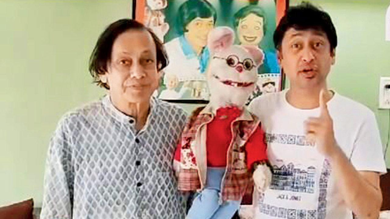 Ramdas and Satyajit Padhye with  Sasoba. PIC COURTESY/INSTAGRAM