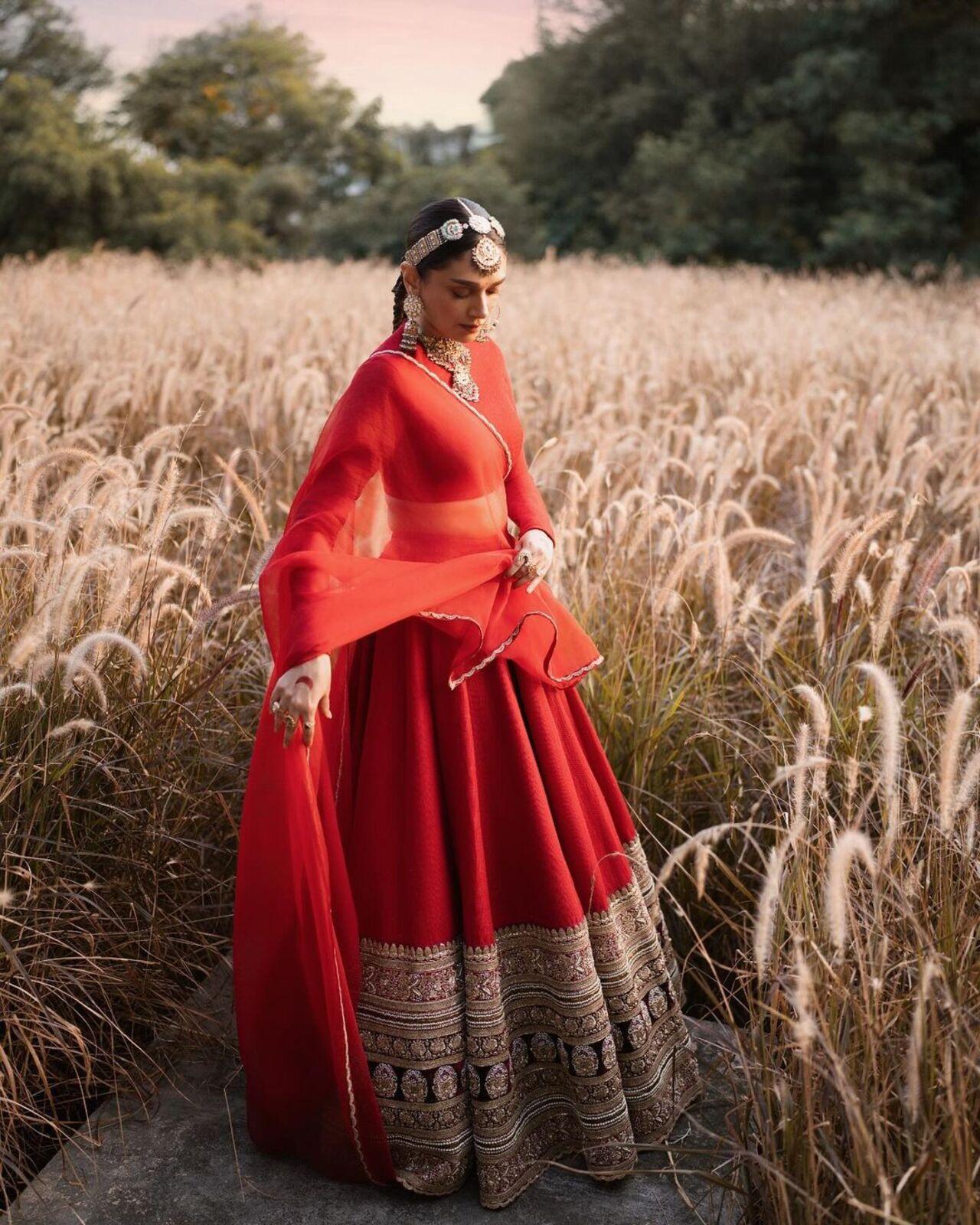Aditi was previously married to Satyadeep Misra. 