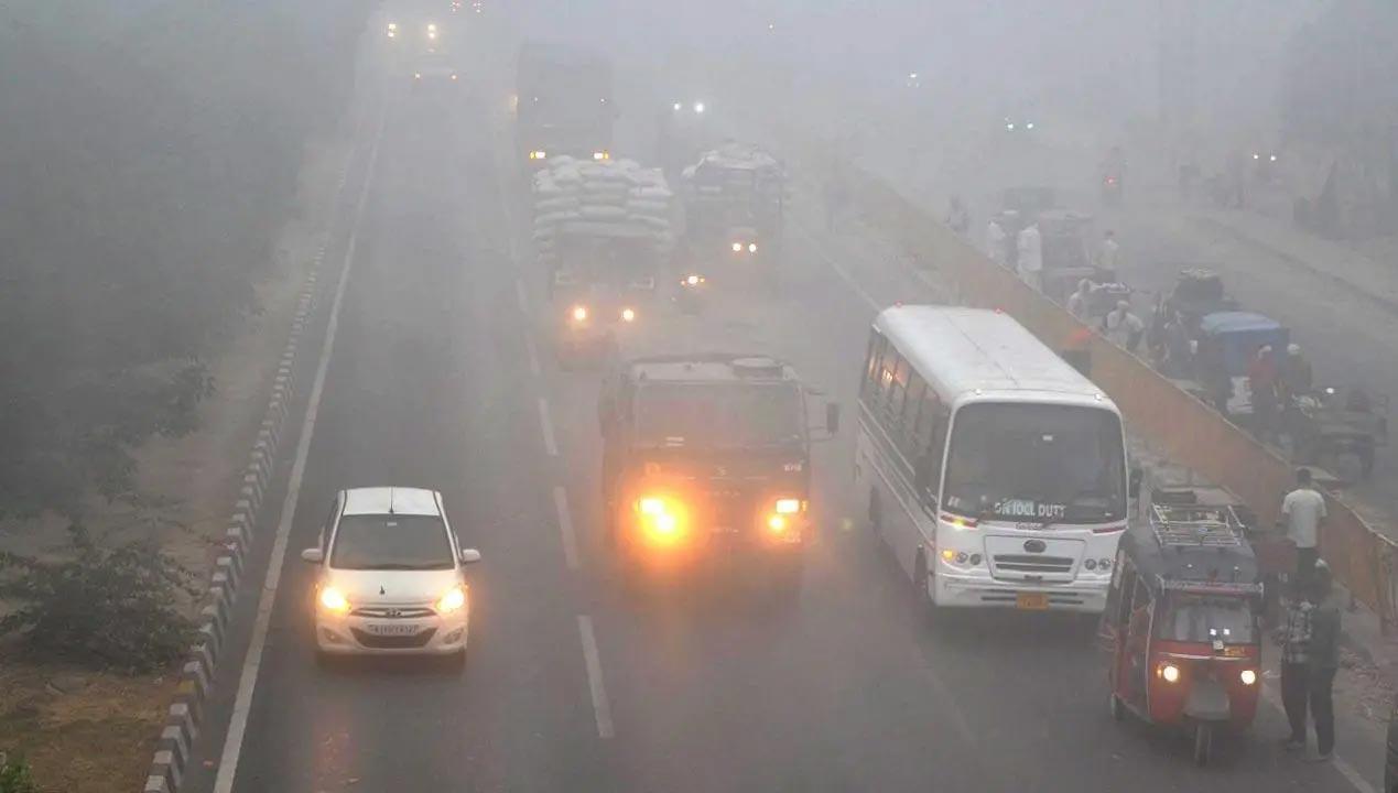 Pakistan's Punjab govt declares smog 'health crisis', uses artificial rain to combat pollution