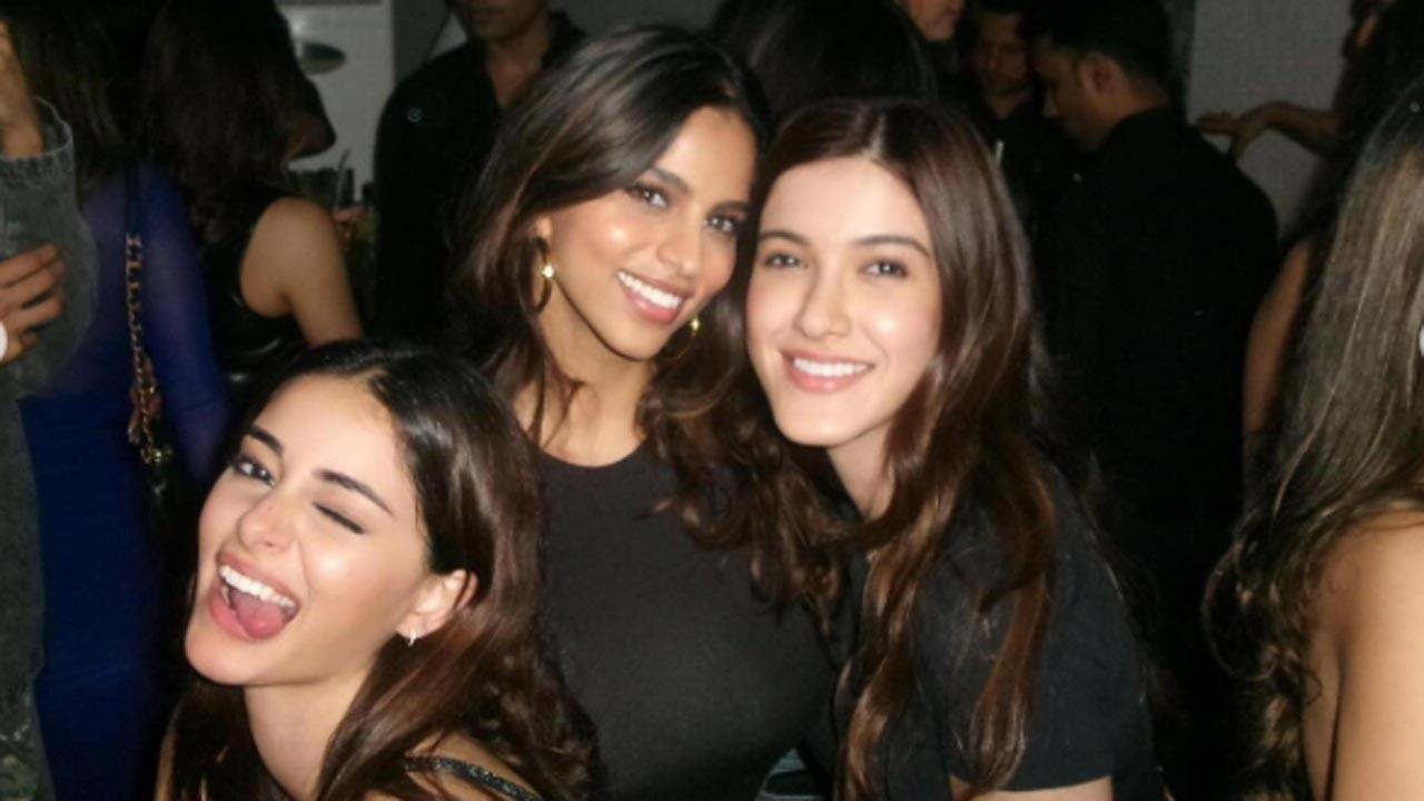 Inside Ananya Panday's star-studded birthday bash with bffs Suhana, Shanaya