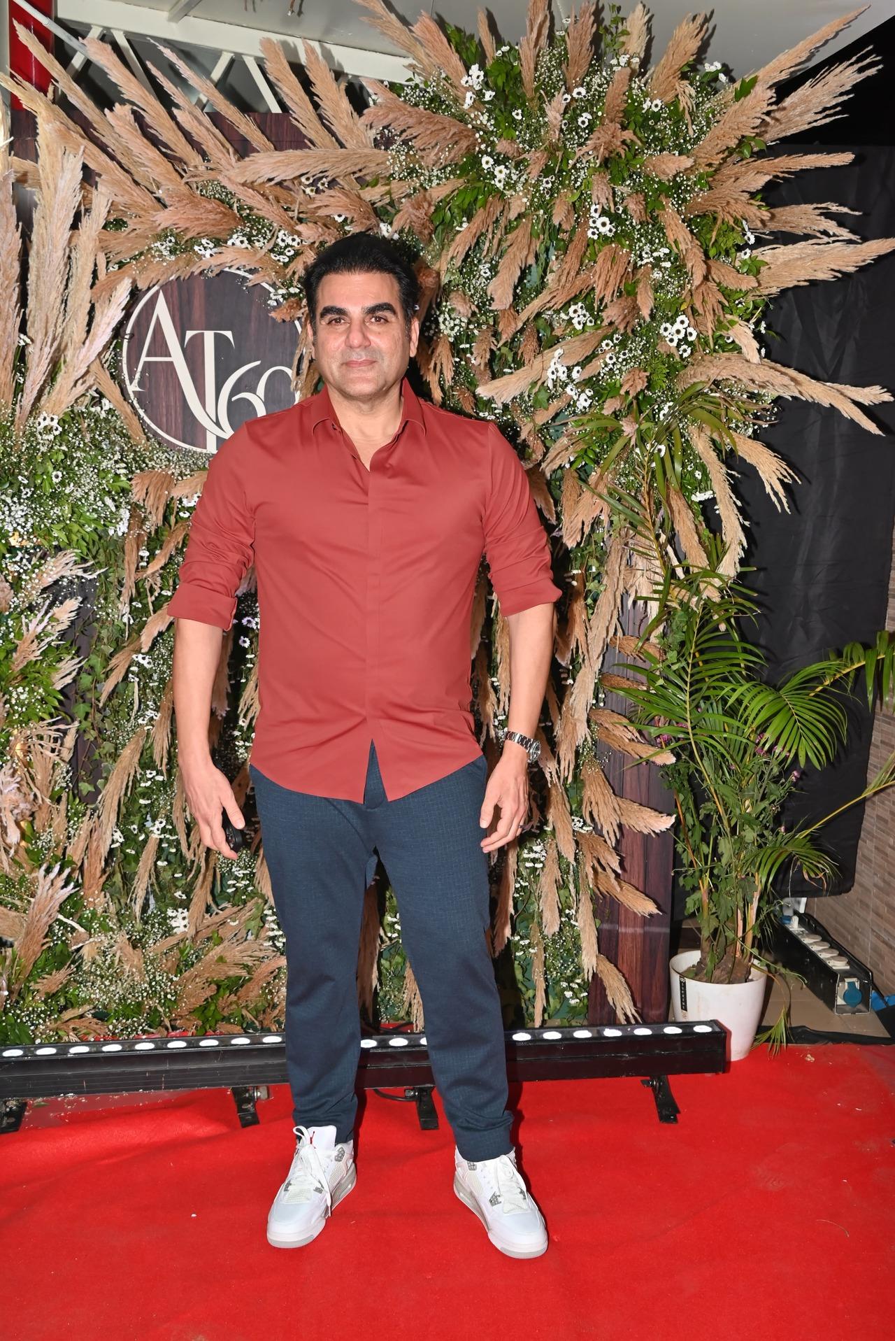 Salman's brother Arbaaz Khan also arrived at the bash in a dapper avatar.