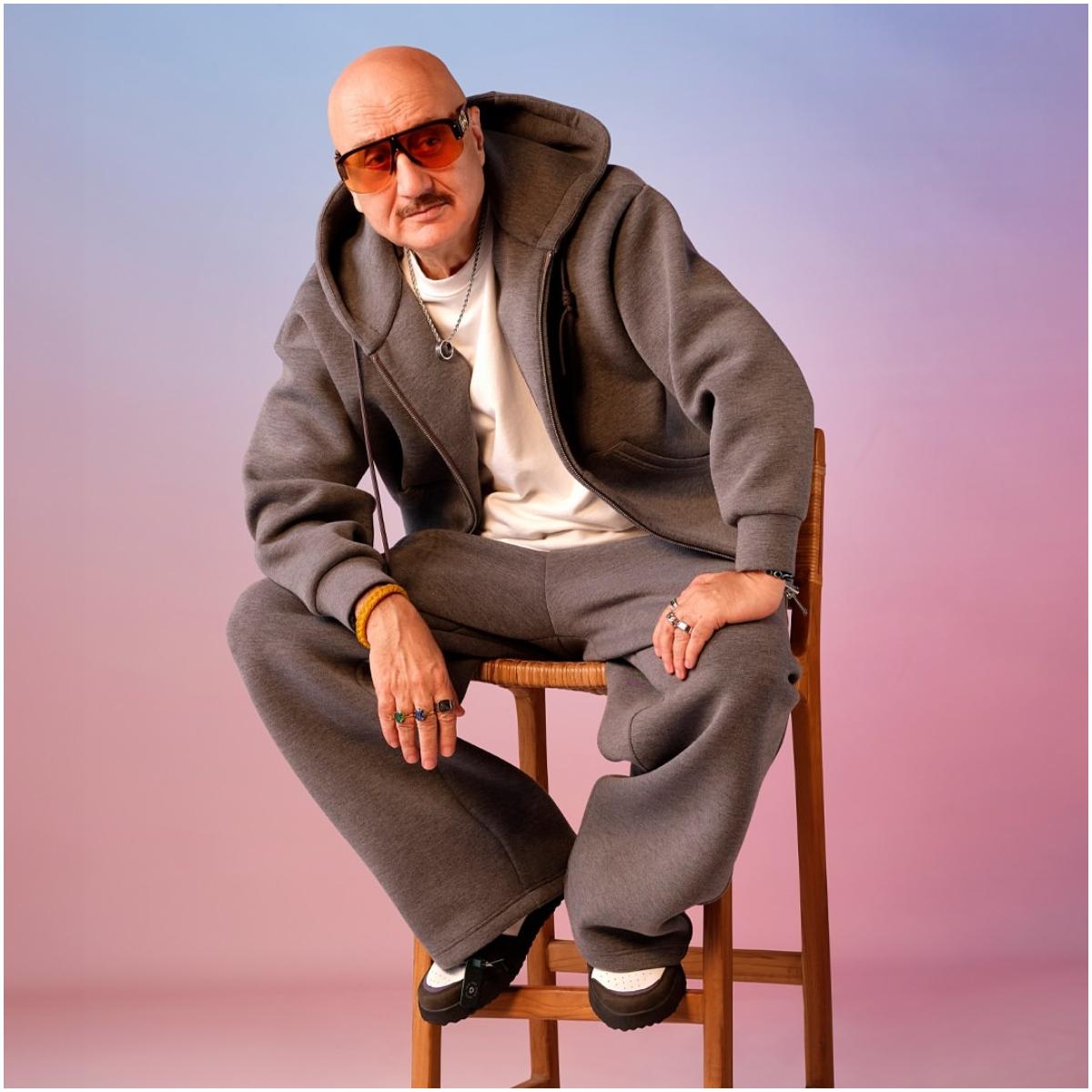 Despite the fact that his zeal to pack in 10, 15 and 20 thousand steps had once left him with a knee injury, Kher still considers walking a 