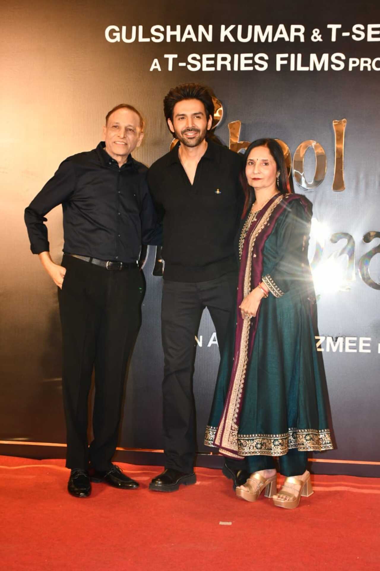 Kartik Aaryan's parents also accompanied him for this success bash.