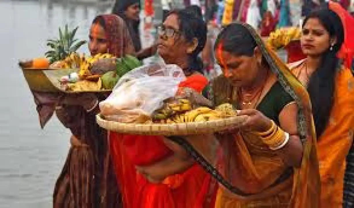 Devotees celebrate Chhath Puja with holy dip in Ganga at Patliputra Ghat