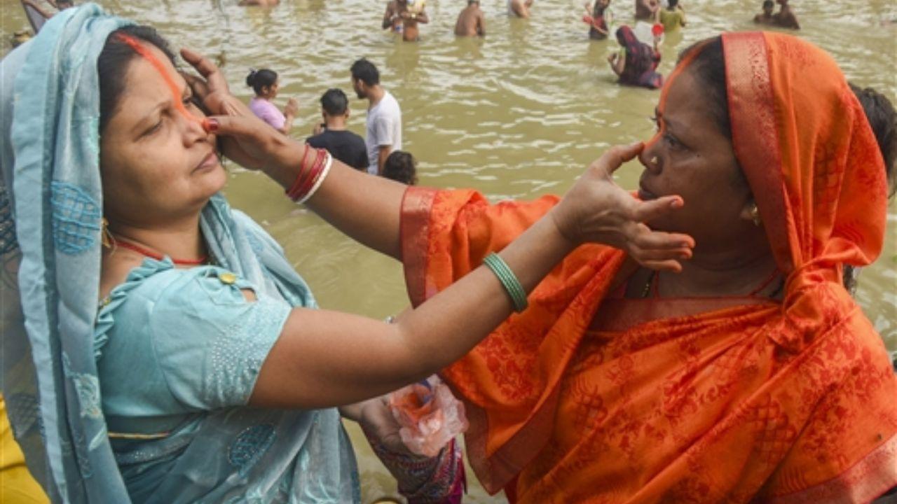 Other regional names include Chhath, Chhathi, Chhath Parv, Dala Puja, and Dala Chhath