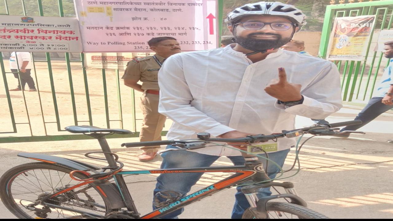 “I Went to Vote for Clean and Green Maharashtra and for my City - I want to see the developments happening in sustainable Transportation and have a dream to see my City as a Bicycle Friendly city.”  said Chirag Shah reached the polling booth riding a bicycle in Thane area. Photo Source : Chirag Shah’s X handle.