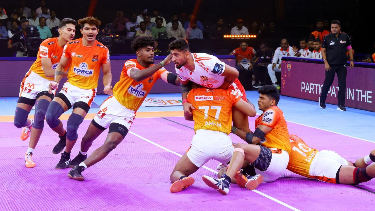 PKL 11 Hyderabad leg round-up: Telugu Titans capitalise on home advantage, Puneri Paltan keep top spot