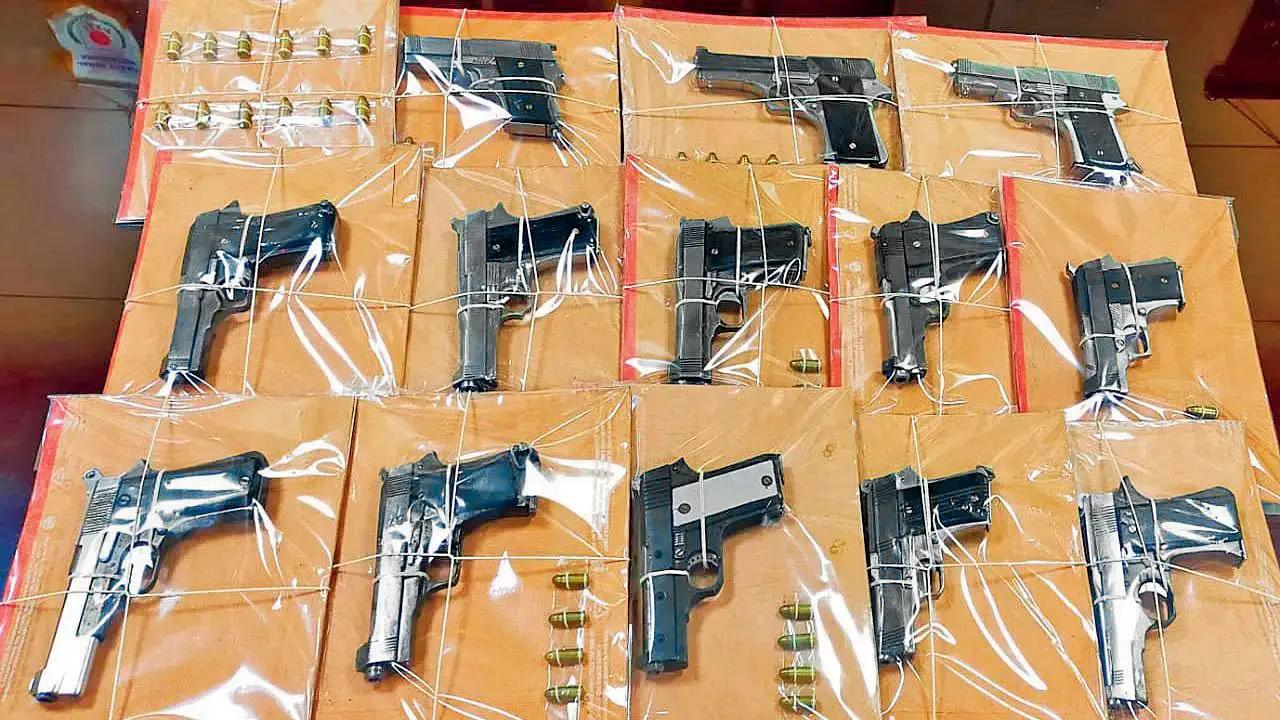 Military Intelligence, Pune Police bust illegal arms racket; 9 from Kashmir held