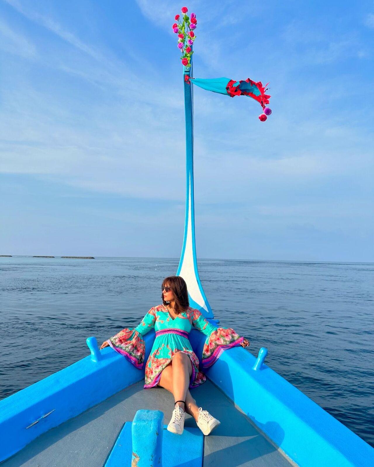 Even as she undergoes chemotherapy, she refuses to back off and continues to live her life happily