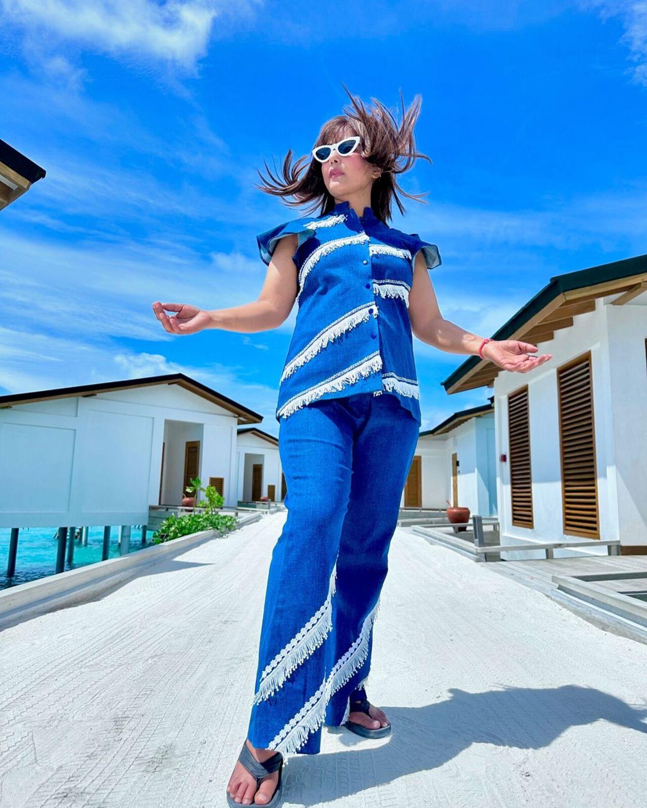 Actress Hina Khan, who is currently enjoying a break from her erratic schedule in the picturesque locales of Maldives. She took to her gram and shared several pictures clicked during her holiday