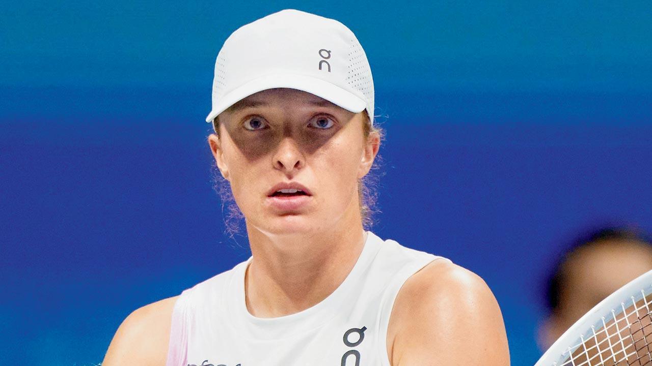 Swiatek helps Poland oust hosts Spain