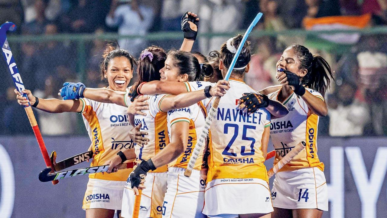 ACT: India women stun China 3-0 to book semi-final berth
