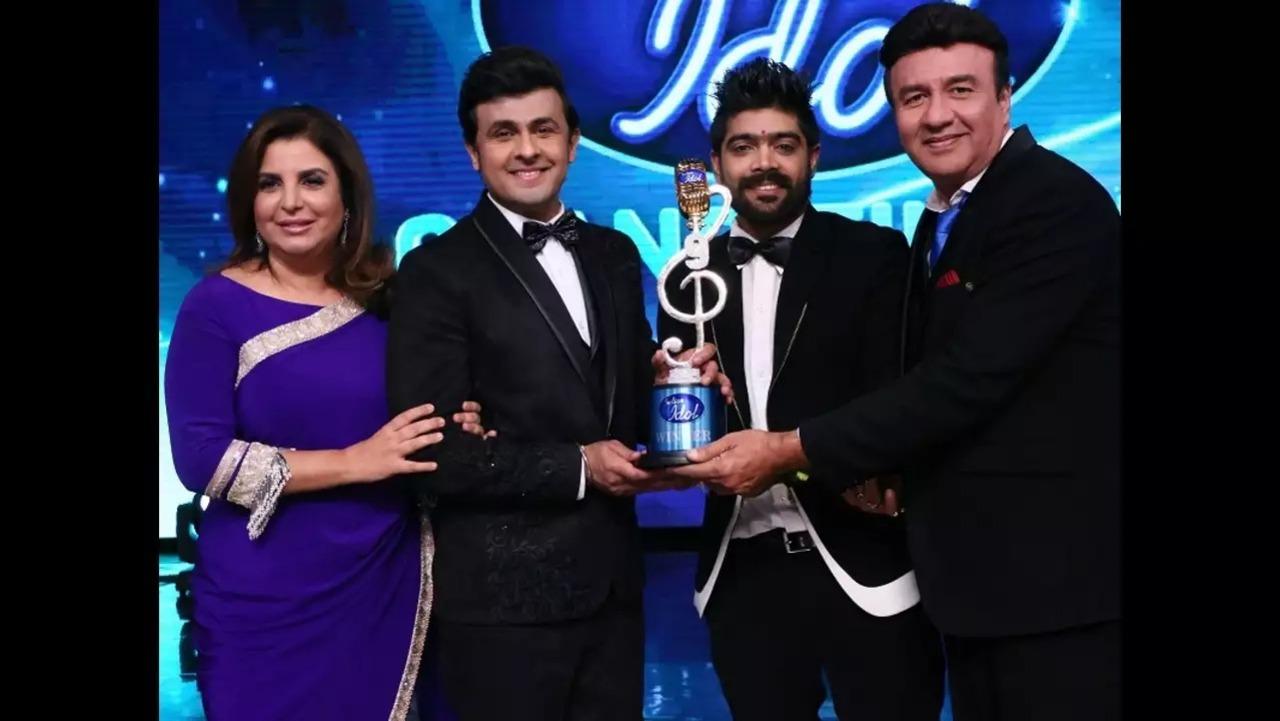 LV Revanth- Indian Idol 9
He bagged the title for Indian Idol 9. He won a prize money of Rs 25 lakh and is today one of the most talented singers of Telugu film industry. He also won Bigg Boss 6 Telugu