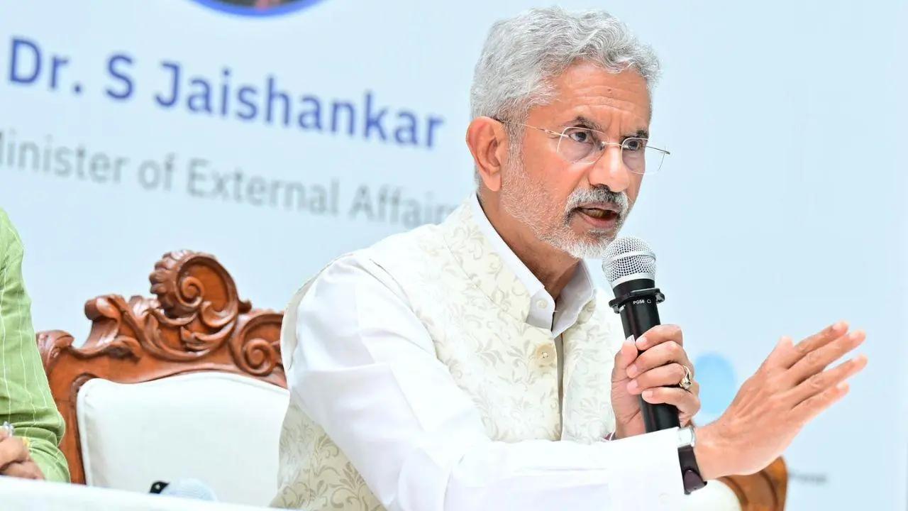 Jaishankar inaugurates Indian consulate in Brisbane, honours Gandhi