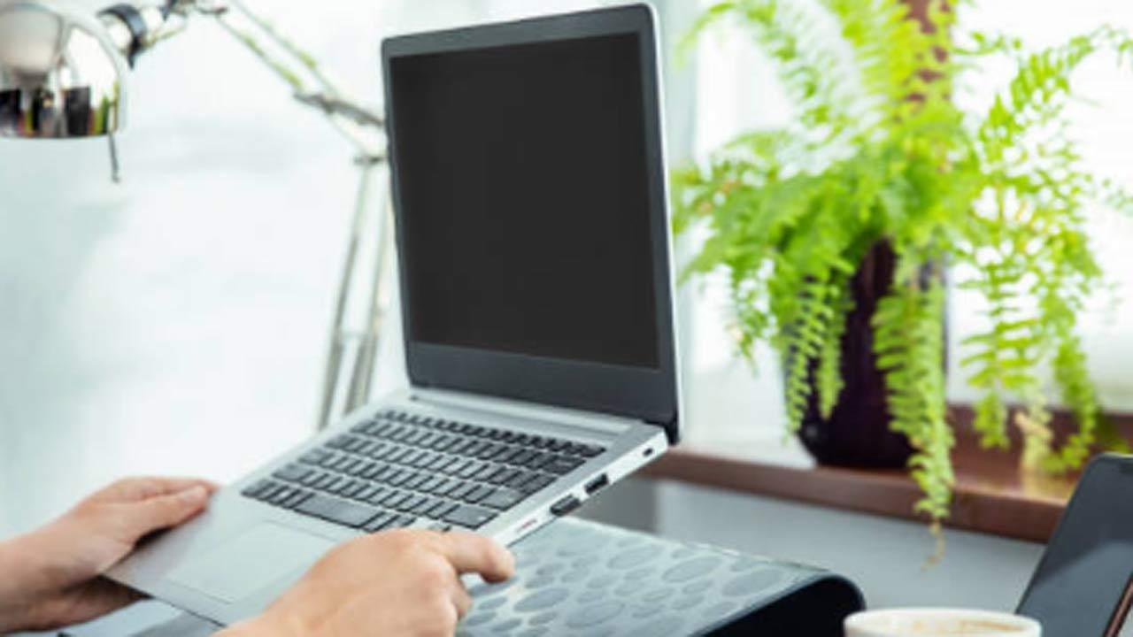 Are your hands hurting from typing? Mumbai doctors highlight why sitting at the laptop does more harm than you know