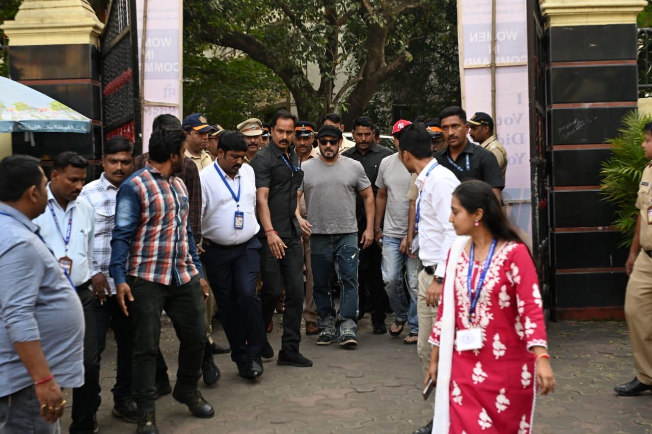 Maharashtra Elections 2024 Salman Khan, Shah Rukh Khan, Ananya Panday