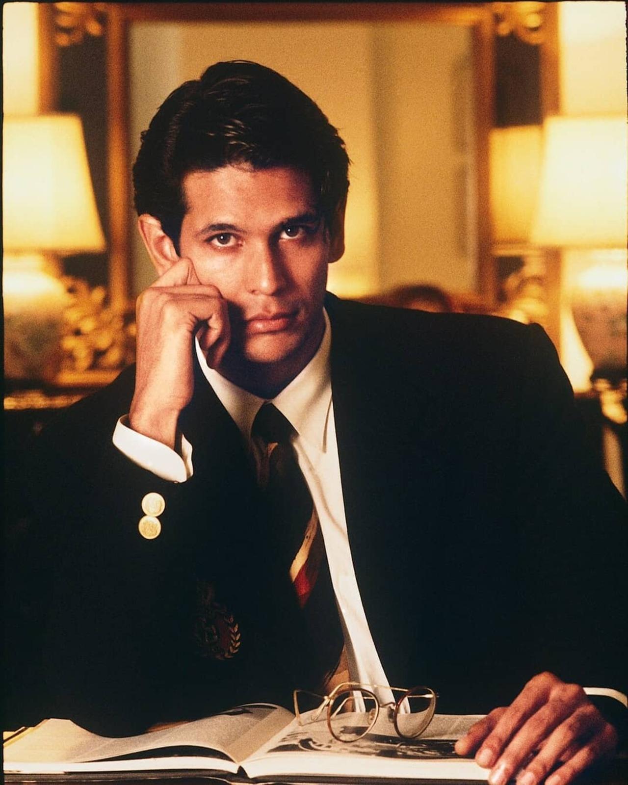 
Born in Glasgow, Scotland, Milind Soman and his family later shifted to a place near London, England, during his childhood. But in 1972, Milind Soman moved to India and settled in Mumbai.
 

 