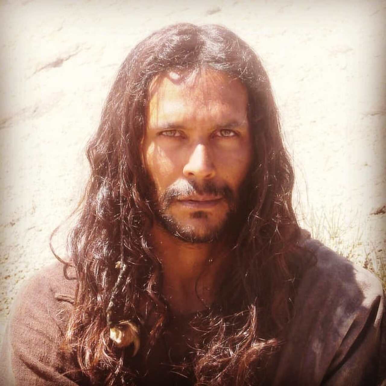 
Milind Soman's father Prabhakar Soman was a nuclear scientist with the Bhabha Atomic Research Centre. And his mother Usha is a biochemist. The actor's mother also taught in a lot of colleges.
 
 

 