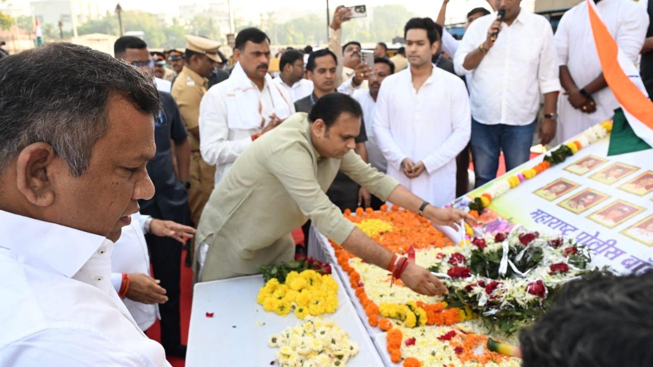 Speaker of the Maharashtra Legislative Assembly, Rahul Narwekar pays tribute to the martyrs of 26/11 terror attack at Gateway of India on Tuesday. (Pic/ Anurag Ahire)