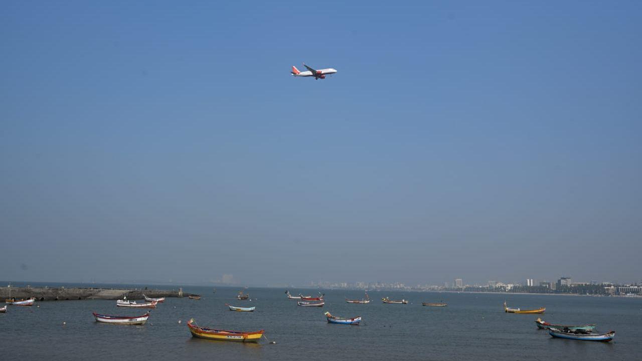 Kandivali and Bandra Kurla Complex recorded 'moderate' air quality with an AQI of 117 and 156, respectively