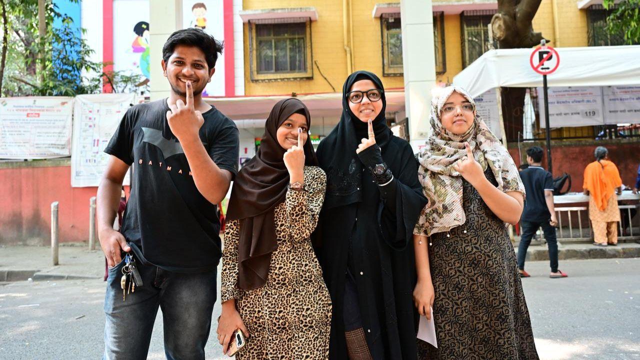 First time voters near Agripada polling station in Mumbai. (Pic courtesy: Shadab Khan)