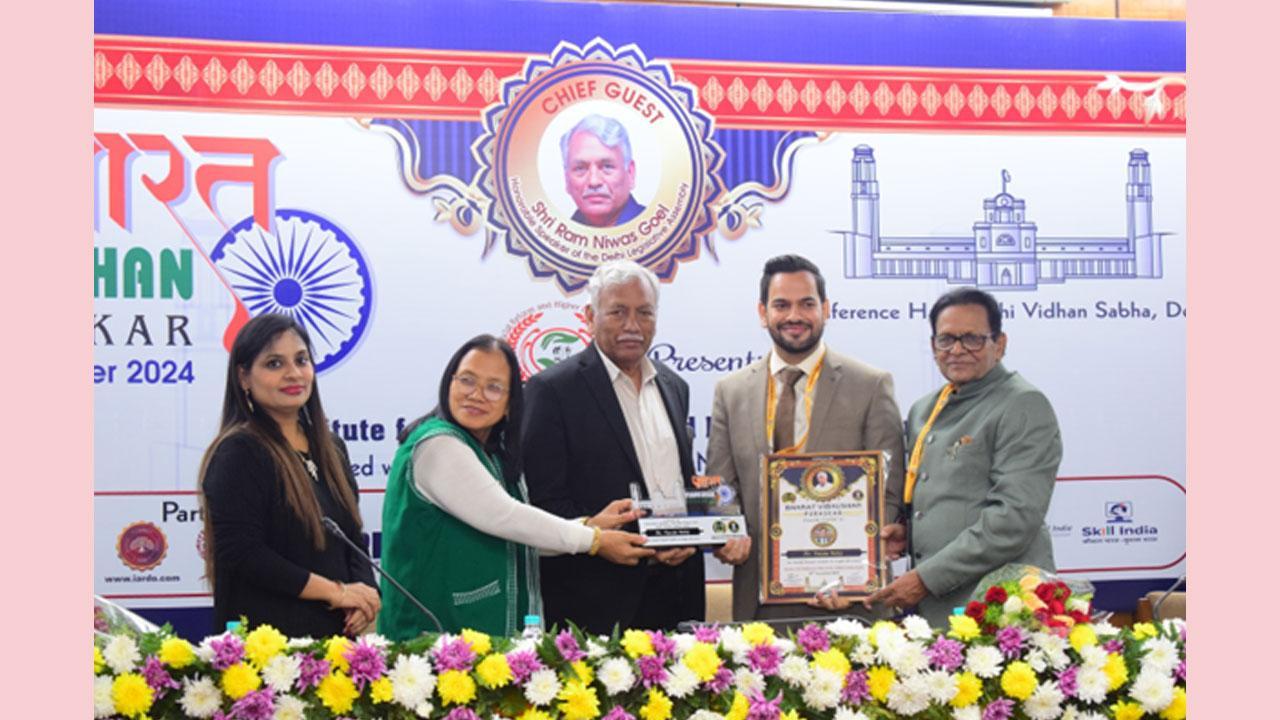 Pawan Reley Honored with Bharat Vibhushan Purushkar, 2024 for Social Impact in Legal Advocacy