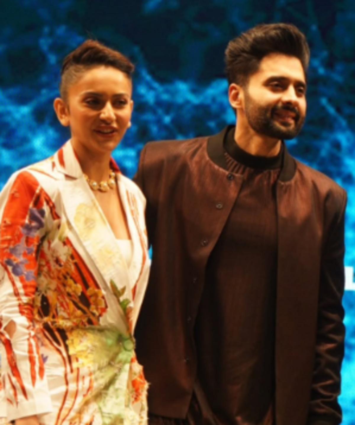 The husband-wife duo Rakul Preet Singh and Jackky Bhagnani engaged in a conversation at IFFI on the topic 'Surviving Film Industry: The Hard Truth Nobody Tells You'. The insightful conversation drew a huge audience.
