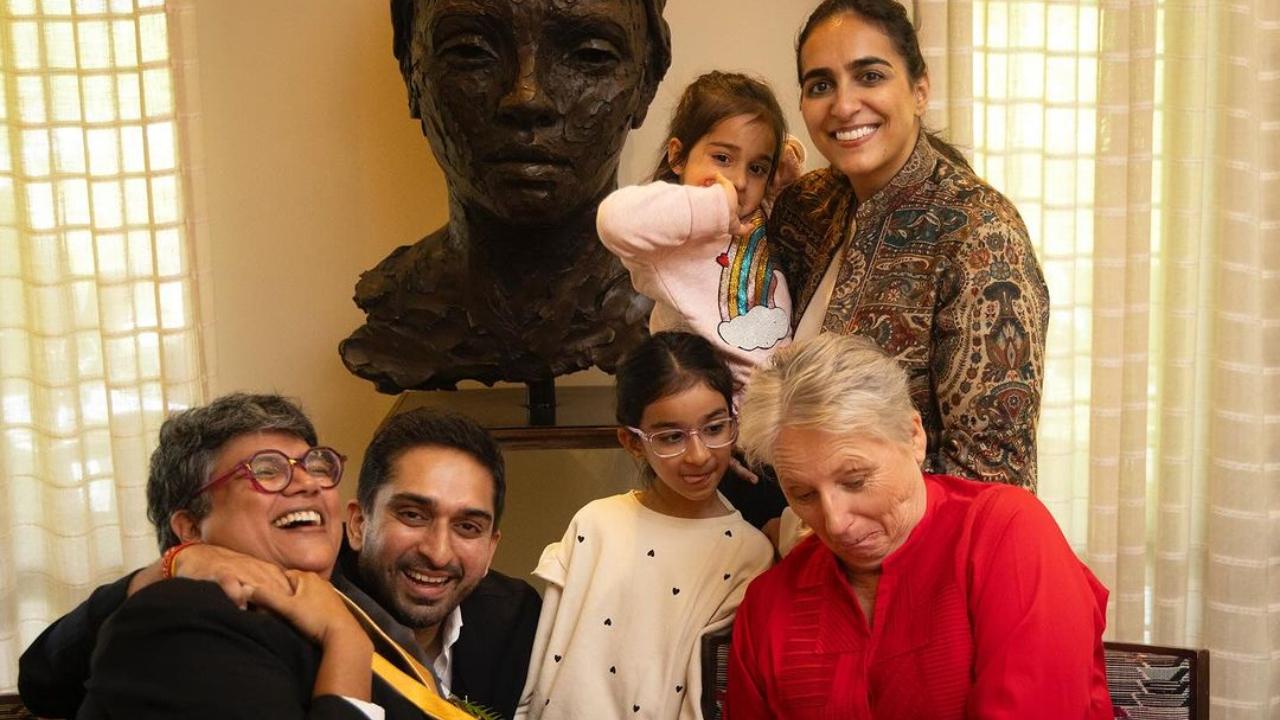Here, Dalmia and Tedsen are seen posing with their loved ones on the joyous occasion. 