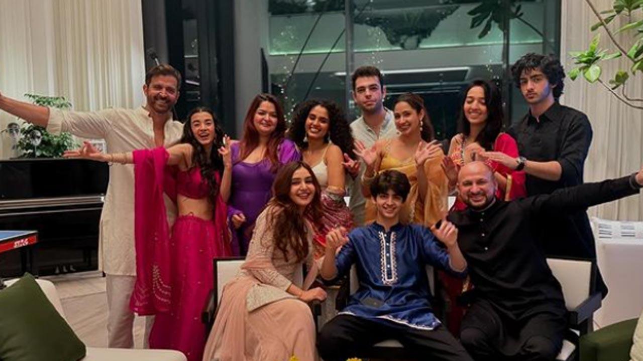 In pics: Hrithik Roshan celebrates Diwali with family, pens birthday note for girlfriend Saba Azad