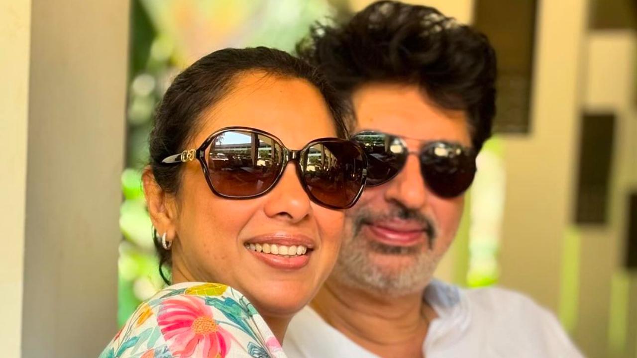 Rupali Ganguly slaps Rs 50 crore defamation notice on stepdaughter Esha Verma 