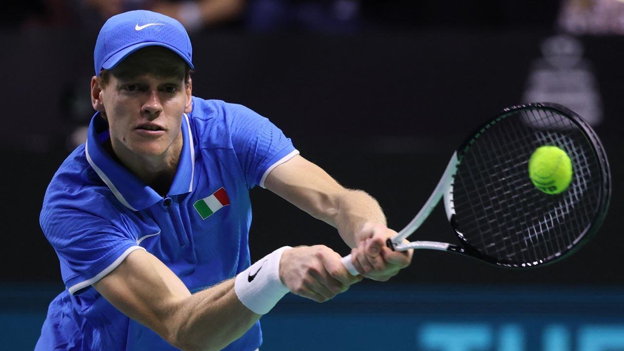 Sinner, Berrettini take Italy into final