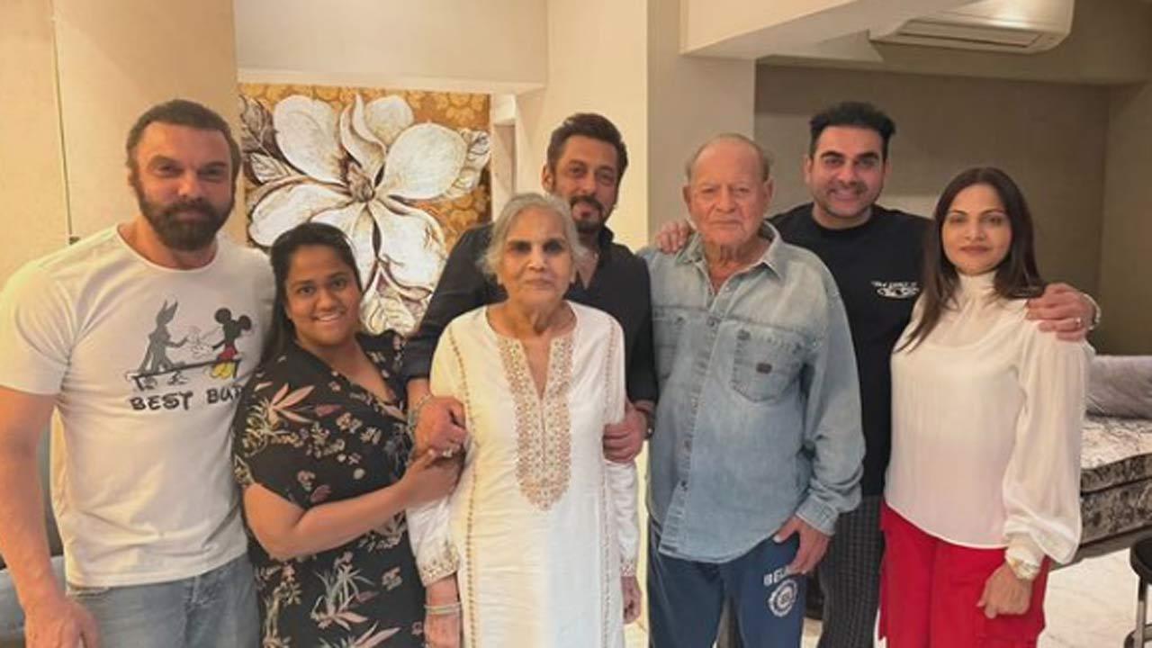  Khan-daan! Sohail Khan shares a picture featuring Salman, Salim, and others