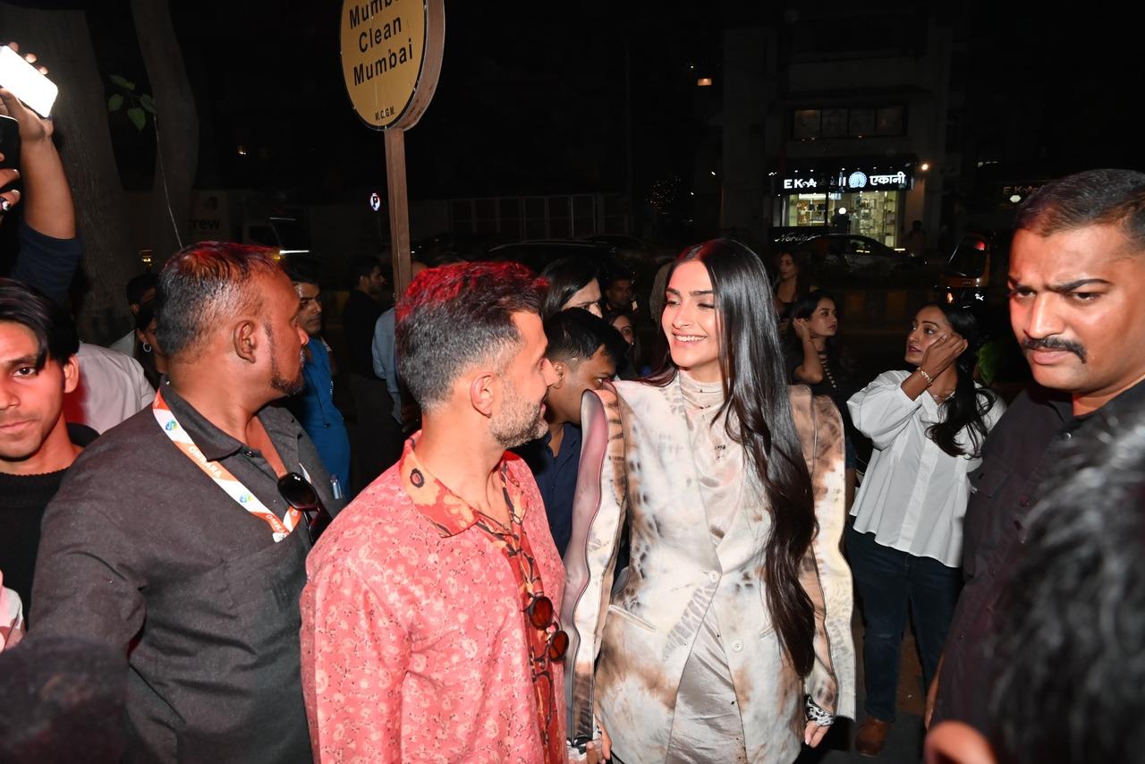 Sonam Kapoor and Anand Ahuja were at the launch of Converse store. 