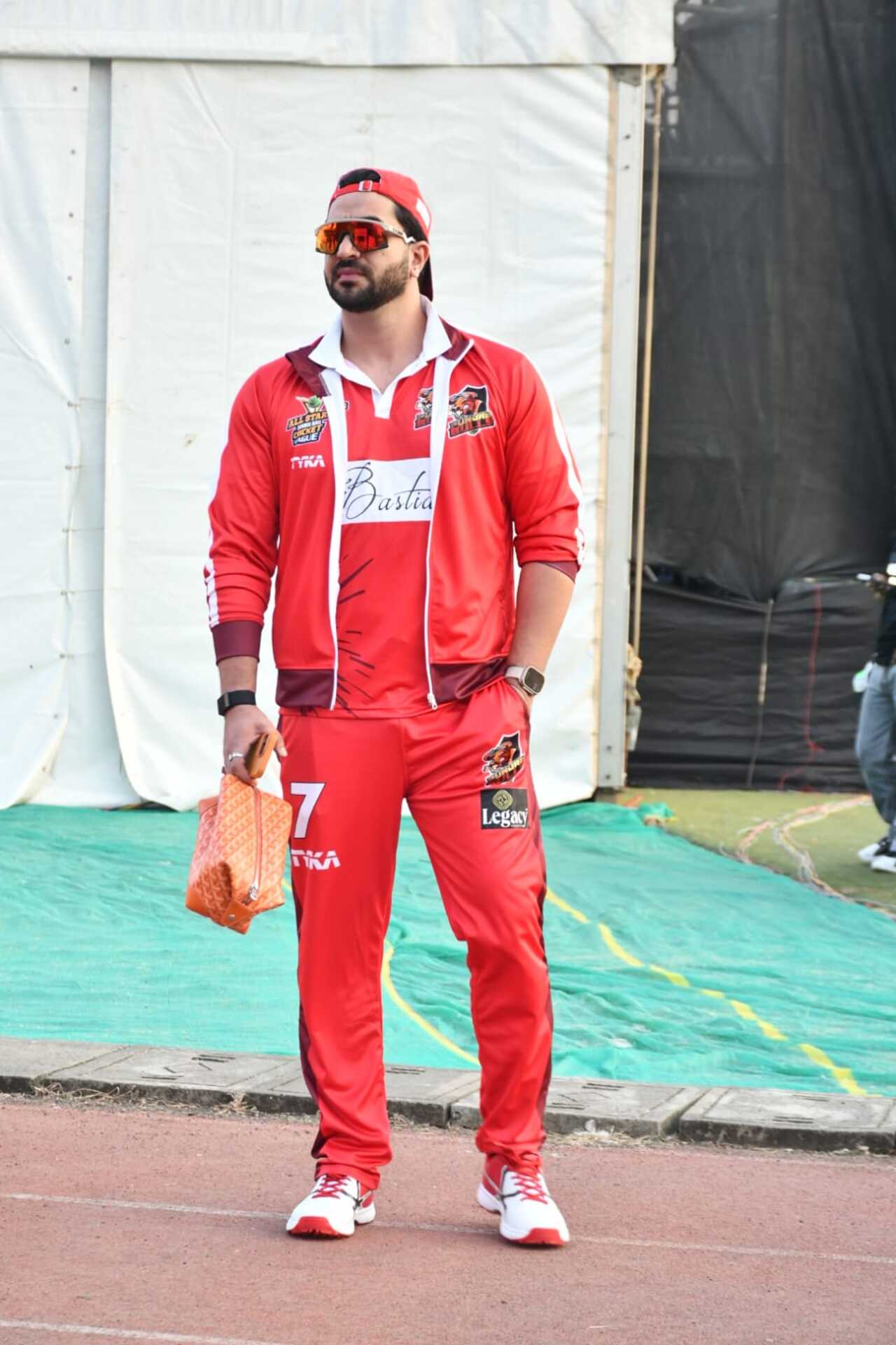 Aly Goni was also spotted at the All Stars tennis ball cricket league dressed in a red jersey