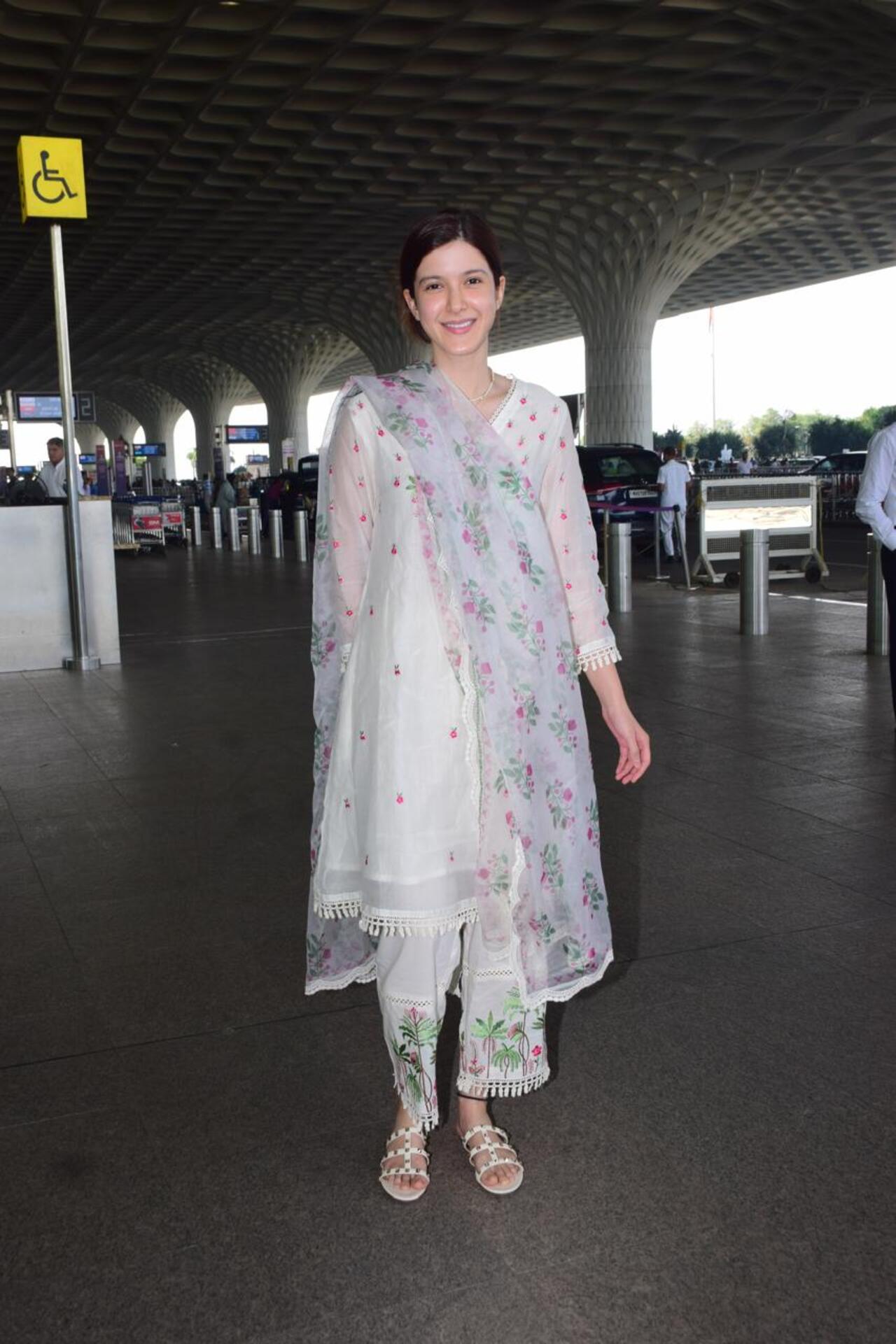 Shanaya Kapoor kept it simple in a white suit at the airport
