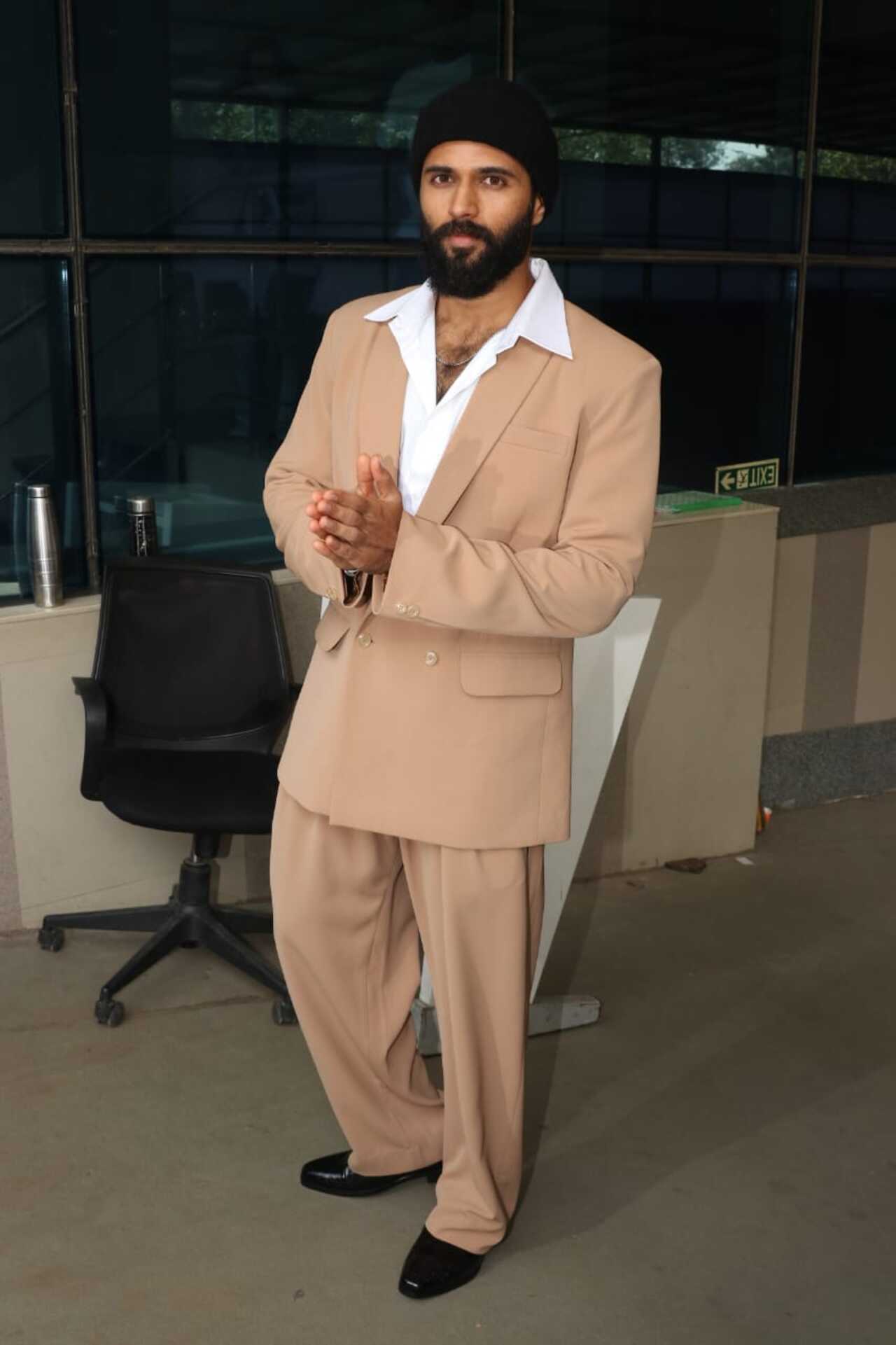 Vijay Deverakonda looked sharp in an oversized suit while promoting his upcoming music video, Sahiba