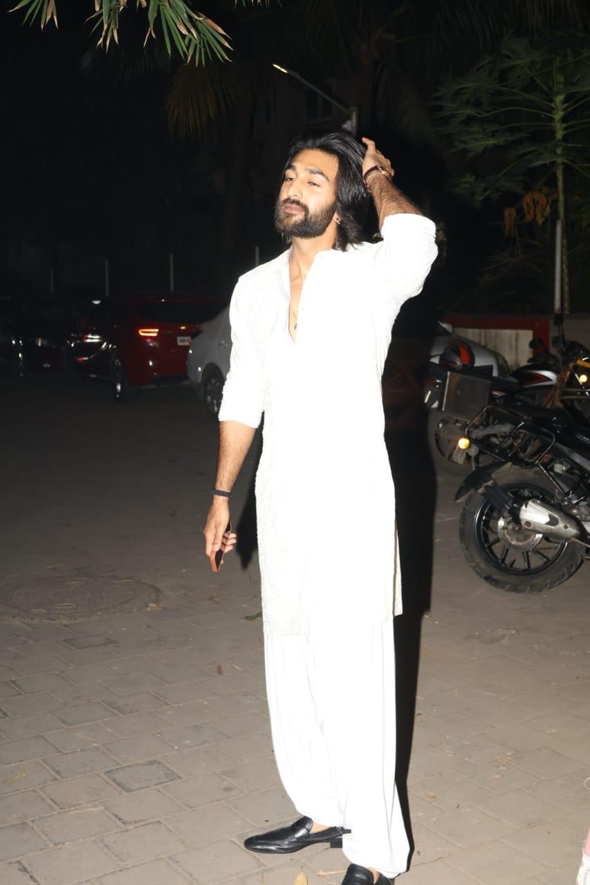 Meezan Jafri's all-white ethnic look is the easiest way to slay any Diwali party