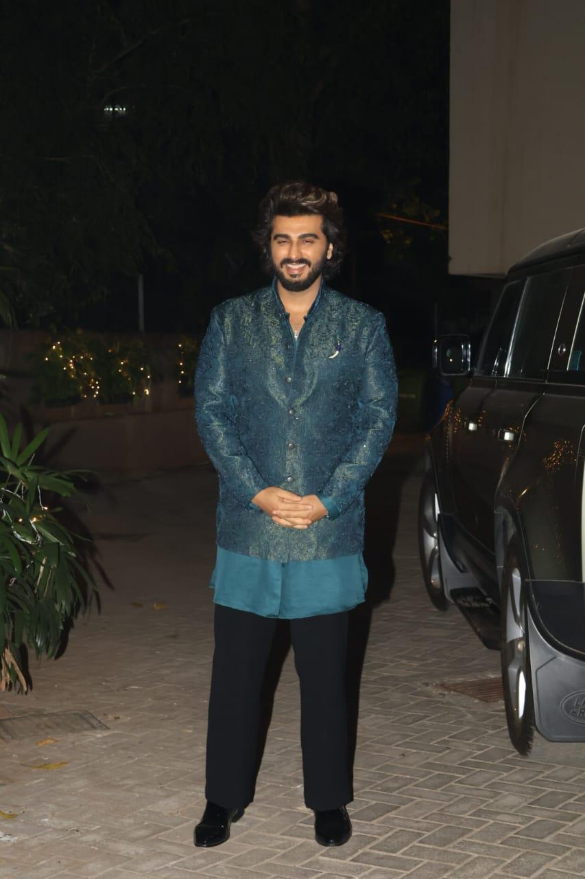 Arjun Kapoor looked smart as he wore a green and black ethnic outfit to slay his Diwali party look