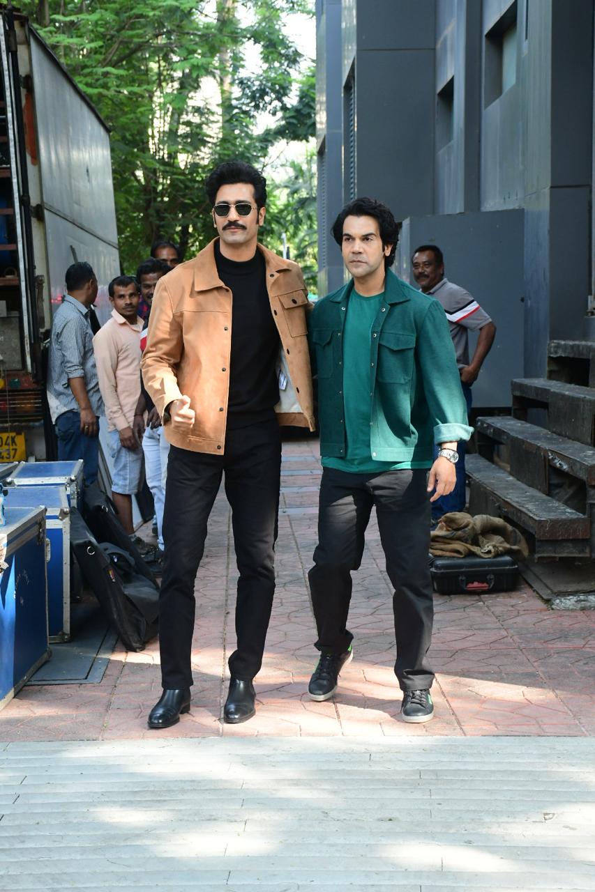 Rajkummar Rao and Vicky Kaushal posed for the paparazzi. The actors looked stylish and smart