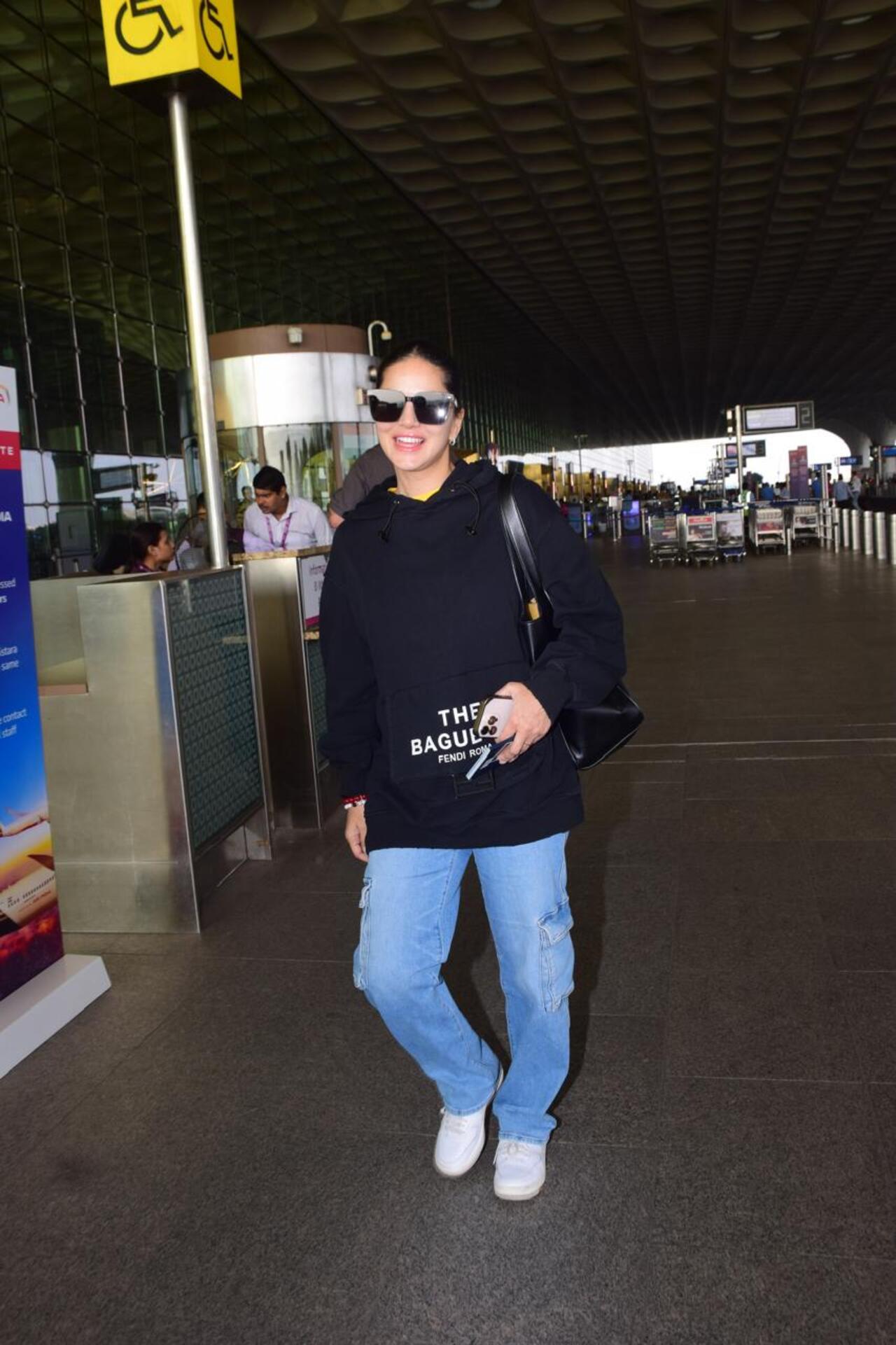 Sunny Leone was spotted in a chic and casual look at the airport