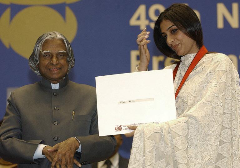 Tabu got her first acting job as a teenager in the film Hum Naujawan (1985), directed by the famous Dev Anand. This role marked the beginning of her career in movies.