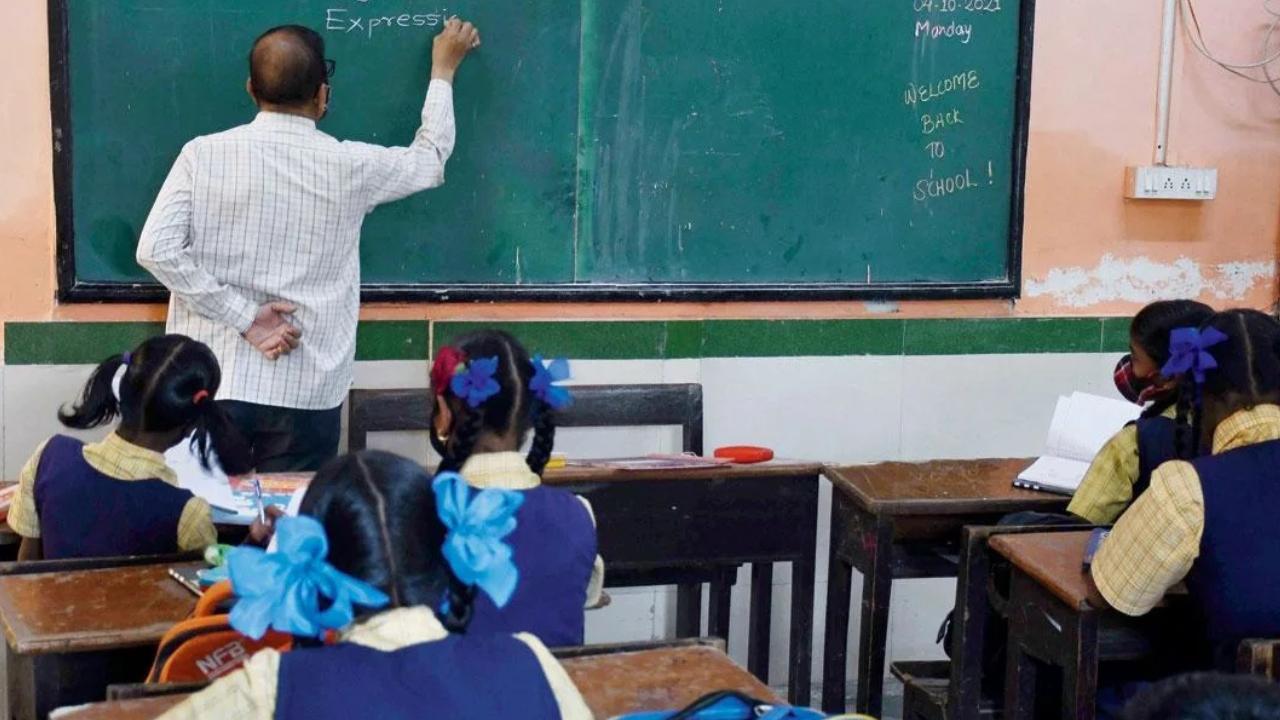 Government resumes contractual teacher recruitment amid opposition and protests