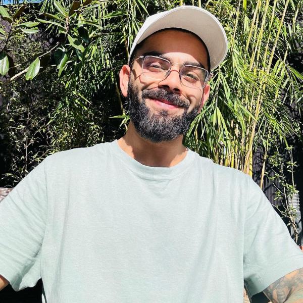 Elevating style with accessories
A cap or hat is a staple in Virat Kohli's style book. He often pairs it with casual outfits.