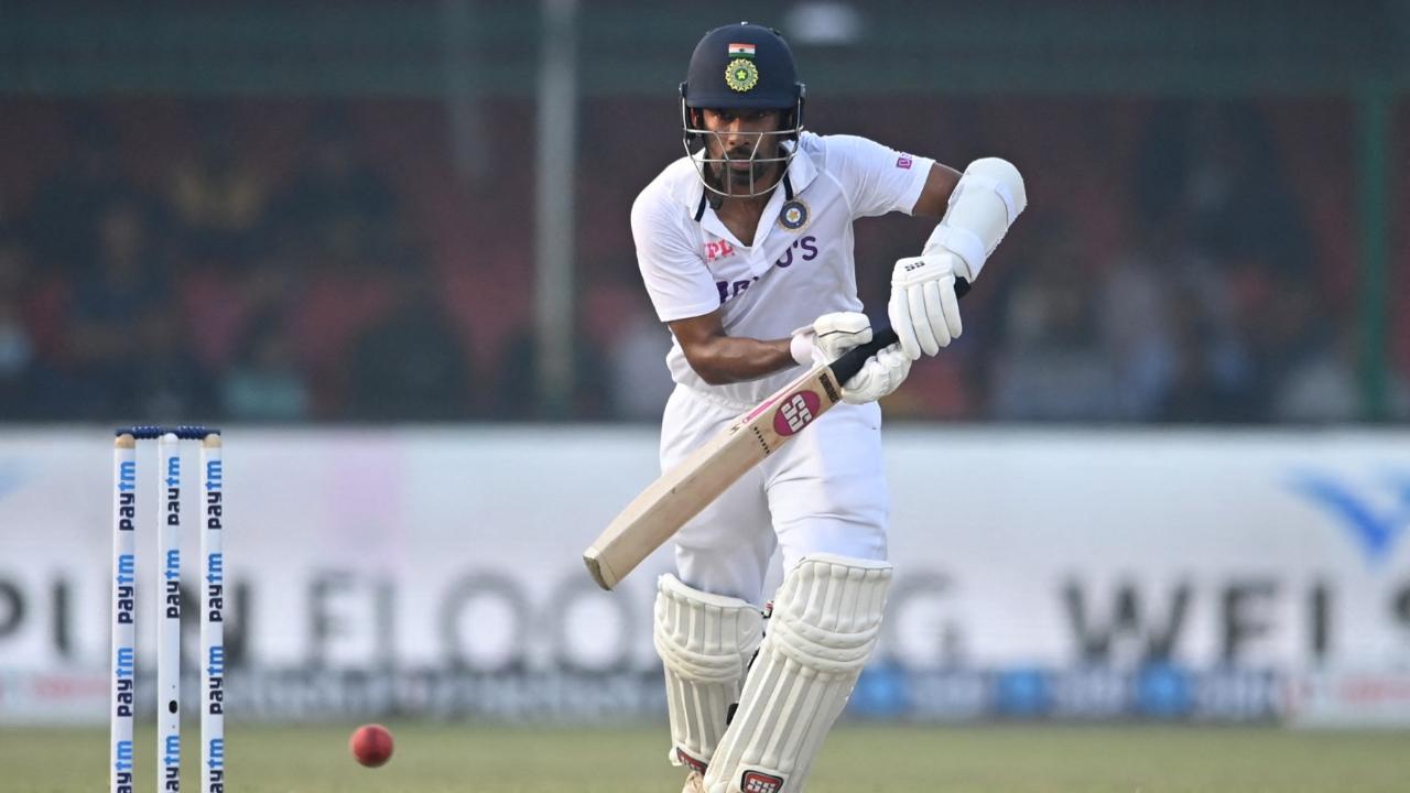 Facing prime Australia back in 2017, Wriddhiman Saha played a memorable knock of 117 runs. Coming to bat at number eight position, the right-hander faced 233 delivered and smashed 8 fours and 1 six. In the same match, Saha grabbed two catches donning the 