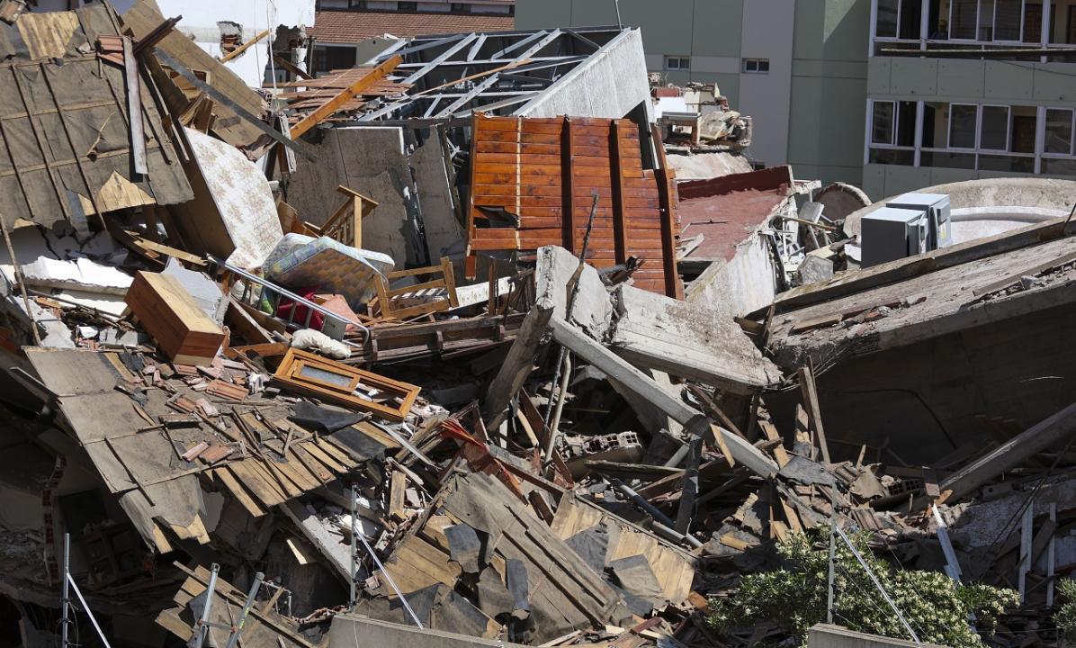 Hotel collapse in Argentina leaves 1 dead, several trapped