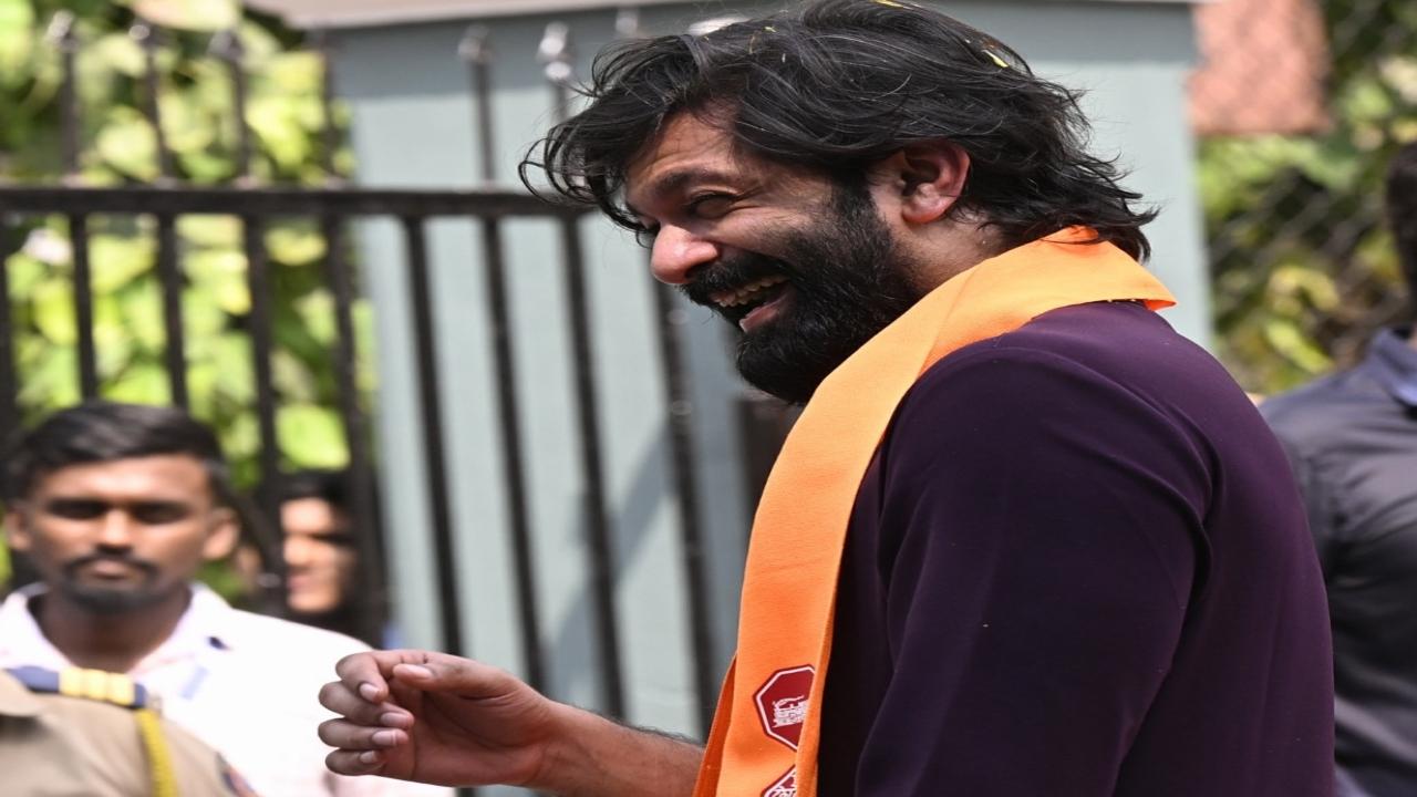 In 2009, its first solo run had given MNS 13 MLAs. In the outgoing House, the MNS has just one legislator. Raj Thackeray wishes to increase the number of elected representatives to be one of the stakeholders in the game of thrones