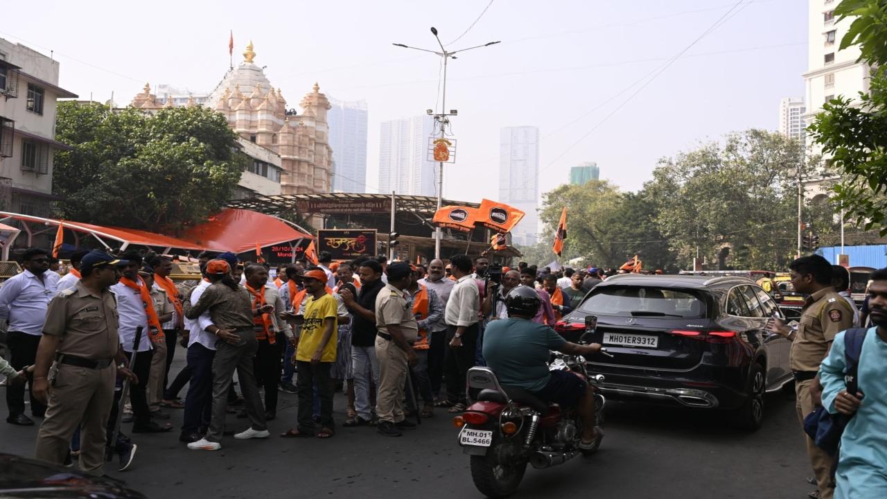 As several leaders visited Dadar to file their nominations along with their supporters, the police had a busy day manning traffic 