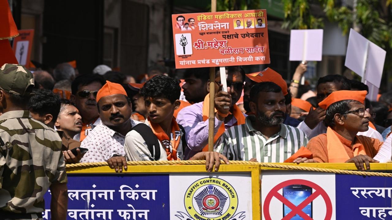 Shiv Sena (UBT) leader Mahesh Sawant was also greeted with a large number of supporters before he filed his nomination 